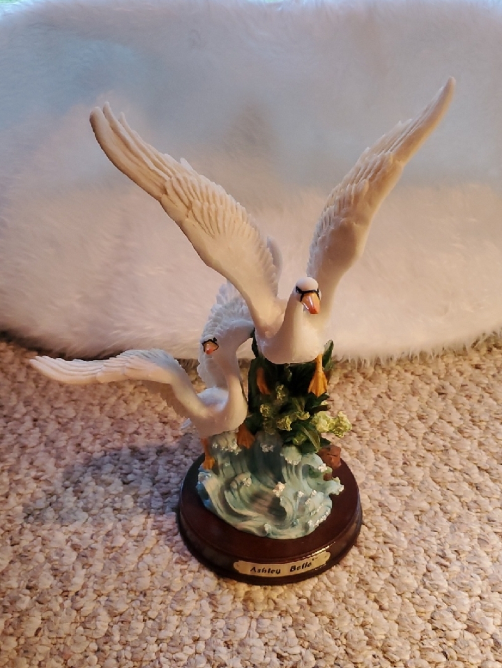 Juliana Collection Swan Figurine, "Ashley Belle".